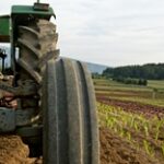 Фермерам нужны деньги на льготное кредитование сельхозтехники