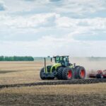 На севере Казахстана аграрии уже готовятся к новому сезону: зябь вспахана, семена засыпаны